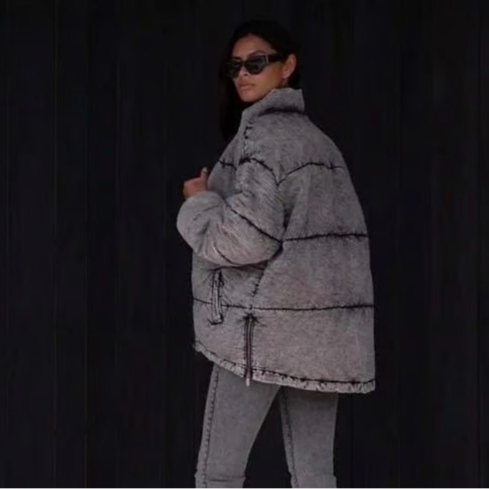 NWT LNDN Faded Gray Oversized Puffer Jacket